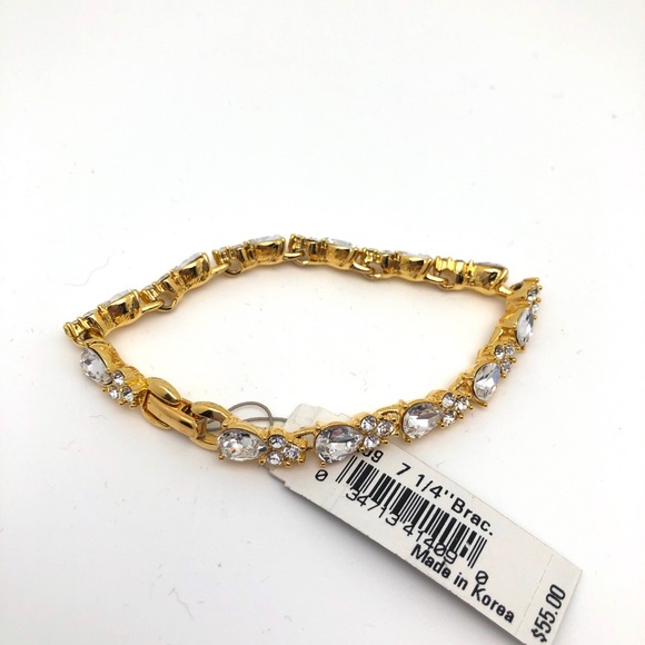 Vintage NWT 71/4 Monet Clear Stone Bracelet - Picture 1 of 3